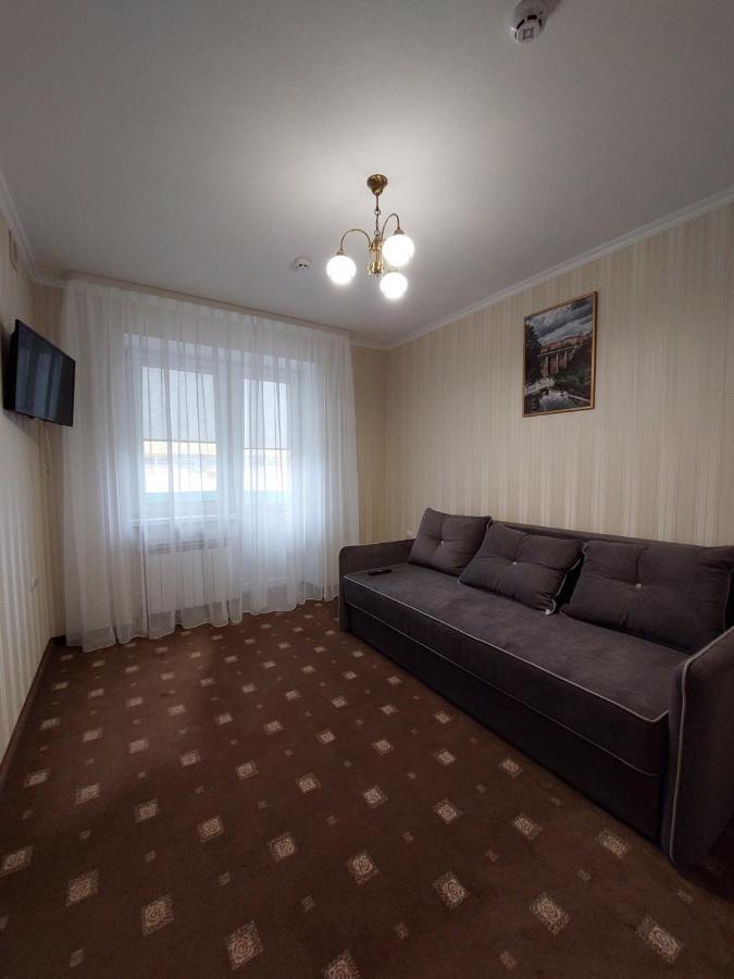 Apart-Hotel 24/7 Kamjanets-Podilskyi Eksteriør billede